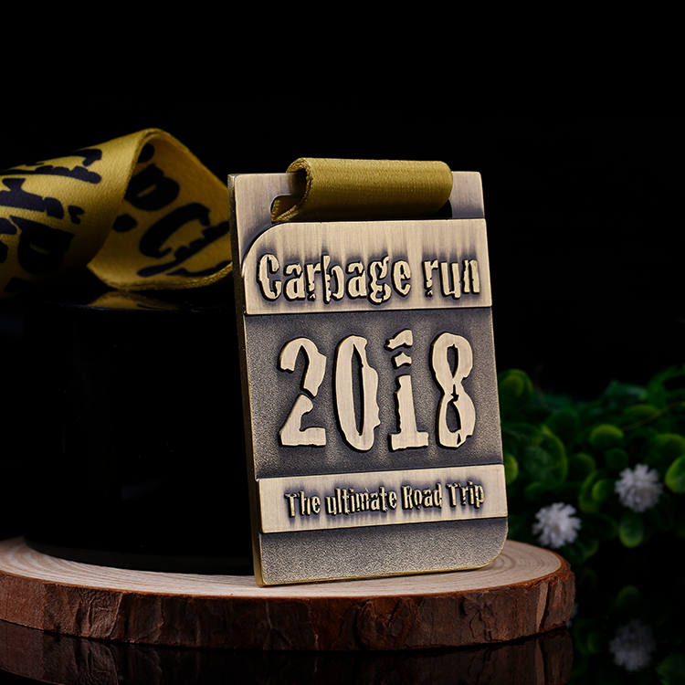 Custom Metal Bronze Carbage Run Medal for Sports