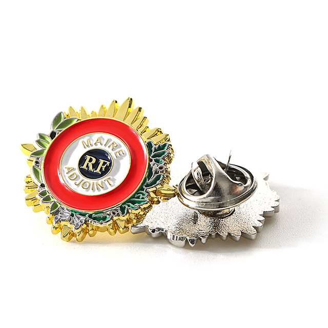 Metal Custom China Lapel Pin Badge Suppliers