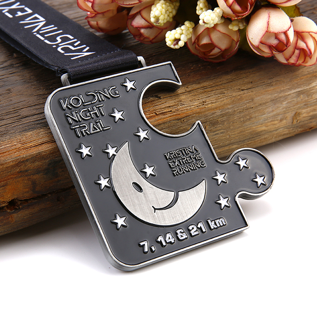 Custom High Quality Silver Night Run Medal for Winner