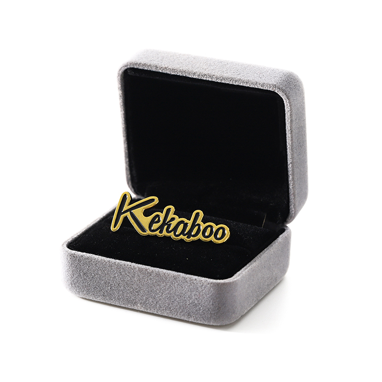 Metal Customized Gold Black Pin with Box