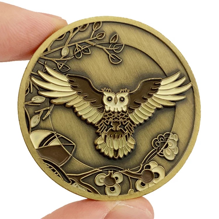 Customized Metal Antique Gold Butterfly Souvenir Coin